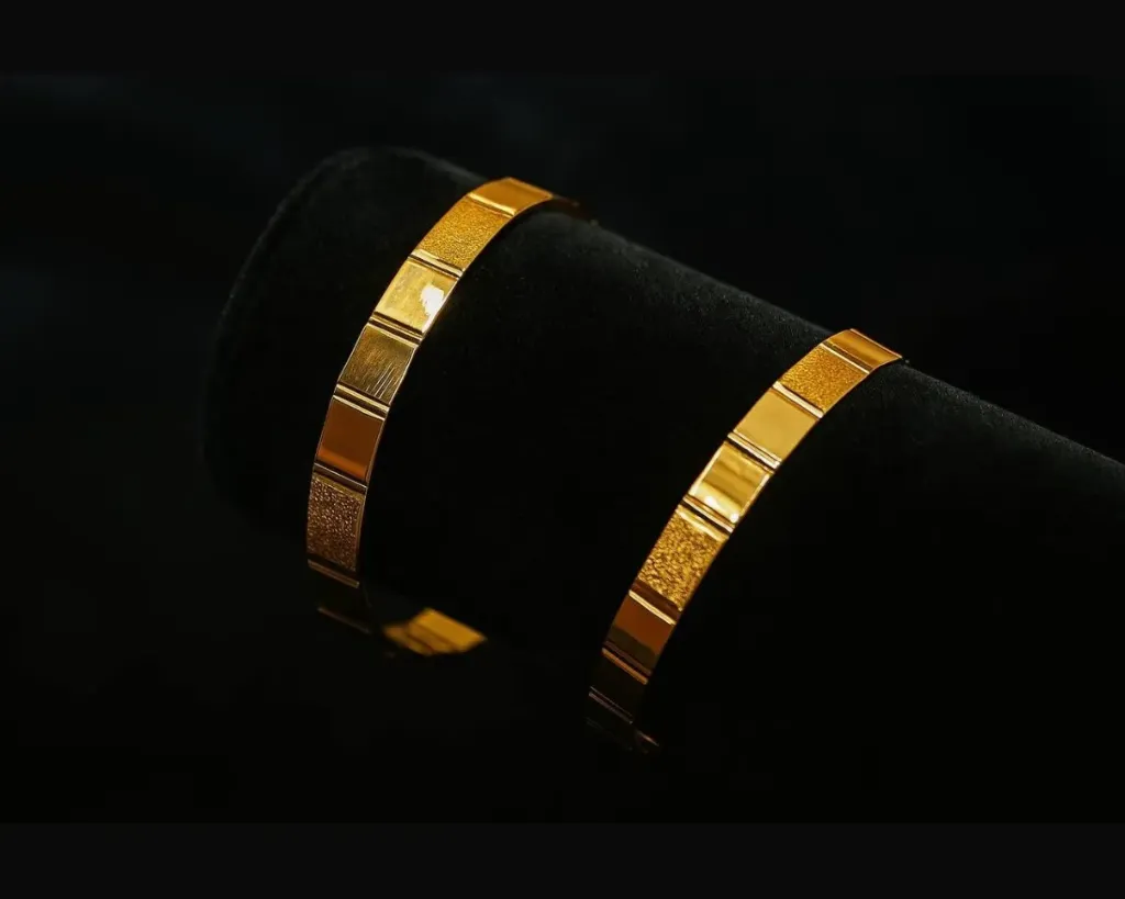 Sleek Bar Inlay Cuff Bangles