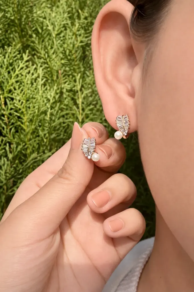 Pearl Fern Sparkle Studs